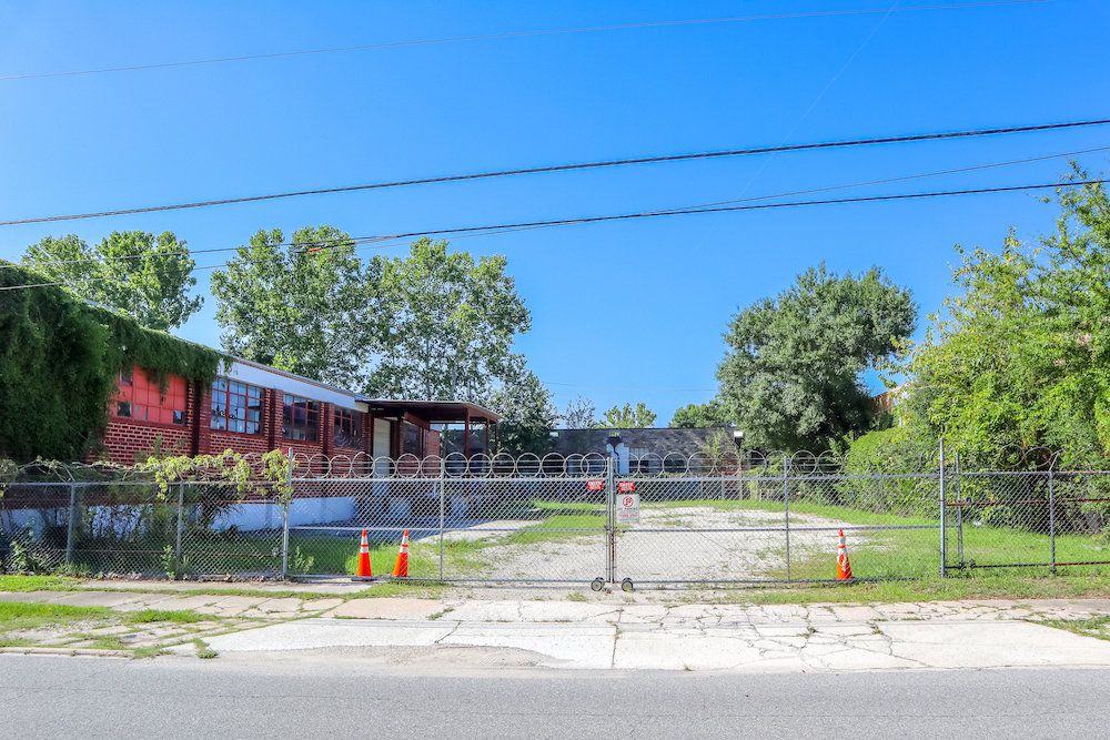 Riverside Warehouse District - Space 42: 2670 Phyllis St, Jacksonville, FL 32204